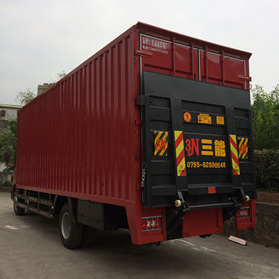 自升降尾板4米2貨車，提升運輸效率與安全性的利器